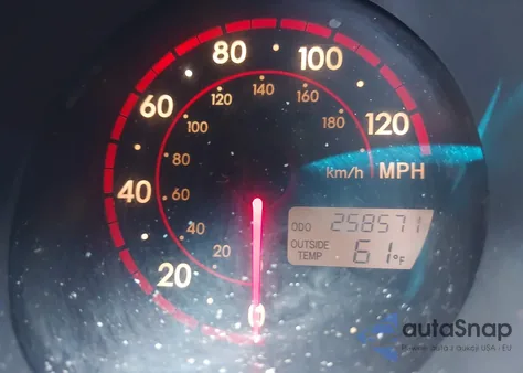 2006 Toyota Matrix Xr z USA, uszkodzony, nr VIN 2T1KR32E96C588102